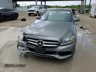 2018 Mercedes-Benz C 300 z VIN WDDWF4KB4JR312095, wystawiony jako Copart lot #60229255 z przebiegiem 105 109 mil mil oraz Szkoda całkowita • Salvage title. Historia ofert i sprzedaży dostępna na DreamBid. Obrazek 13.
