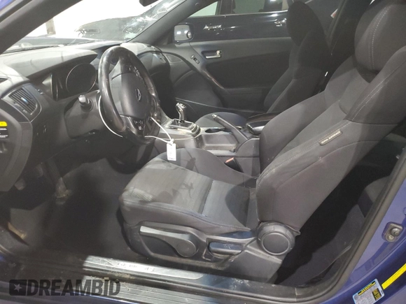 2016 Hyundai Genesis Coupe 3.8L Base with VIN KMHHT6KJ8GU132747, listed as a Copart auction lot 84431054 with 111,173 mi miles and Non Repairable. Bid and sale history available at carsss.com. Image 7.