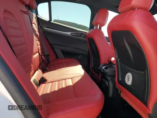 2024 Alfa Romeo Stelvio Ti z VIN ZASPAKBN3R7D71620, wystawiony jako Copart lot #80831844 z przebiegiem 6 354 mil mil oraz Szkoda całkowita • Salvage title. Historia ofert i sprzedaży dostępna na DreamBid. Obrazek 11.