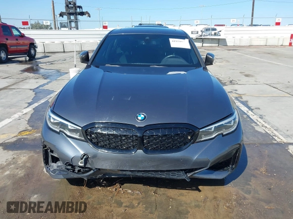 2020 BMW 3 Series M340i z VIN WBA5U7C04LFH22006, wystawiony jako IAAI lot #41959937 z przebiegiem 32 113 mil mil oraz . Historia ofert i sprzedaży dostępna na DreamBid. Obrazek 6.