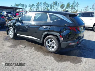 2022 Hyundai Tucson SE with VIN 5NMJA3AE2NH079952, listed as a IAAI auction lot 40908823 with 8,203 mi miles and . Bid and sale history available at carsss.com. Image 3.