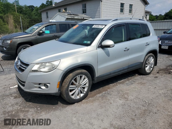2011 Volkswagen Tiguan SEL z VIN WVGBV7AX4BW534922, wystawiony jako Copart lot #60486775 z przebiegiem Nie podano mil oraz Czysty tytuł • Clean title. Historia ofert i sprzedaży dostępna na DreamBid. Obrazek 1.