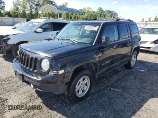 2015 Jeep Patriot Altitude with VIN 1C4NJRBB9FD338715, listed as a Copart auction lot 58060165 with 104,050 mi miles and Salvage title. Bid and sale history available at DreamBid. Image 1.