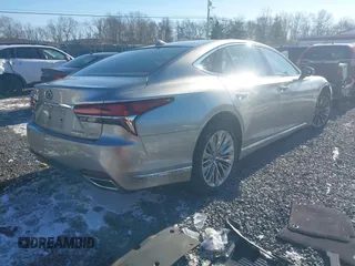 2018 Lexus LS with VIN JTHC51FF5J5005343, listed as a IAAI auction lot 41582364 with 93,085 mi miles. Bid and sale history available at carsss.com. Image 4.