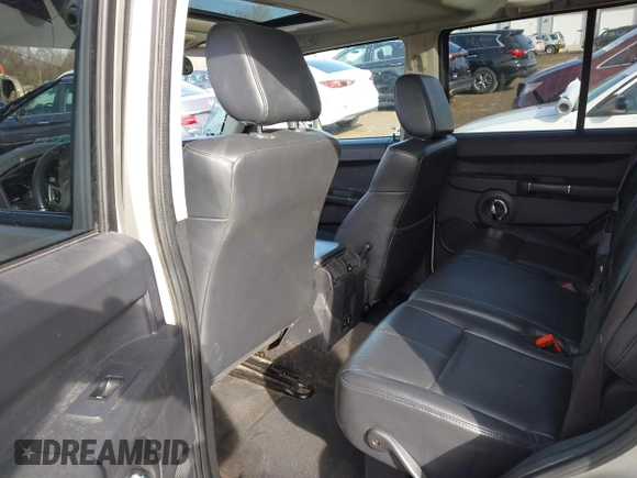 2008 Jeep Commander Limited with VIN 1J8HG58NX8C163429, listed as a IAAI auction lot 41501453 with 169,391 mi miles. Bid and sale history available at carsss.com. Image 8.