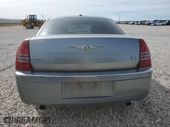 2006 Chrysler 300 C with VIN 2C3KK63H76H513472, listed as a Copart auction lot 72641824 with 178,979 mi miles and Clean Title. Bid and sale history available at carsss.com. Image 6.