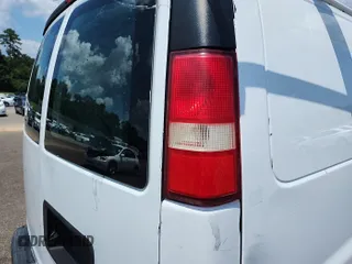 2015 Chevrolet Express Cargo with VIN 1GCWGFCF0F1248728, listed as a IAAI auction lot 42561489 with 263,640 mi miles and . Bid and sale history available at DreamBid. Image 16.