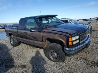 1997 GMC Sierra 1500 z VIN 2GTEK19R3V1548058, wystawiony jako Copart lot #45577845 z przebiegiem 229 738 mil mil oraz Szkoda całkowita • Salvage title. Historia ofert i sprzedaży dostępna na DreamBid. Obrazek 4.