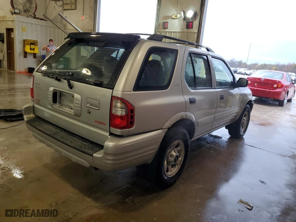 2000 Isuzu Rodeo with VIN 4S2DM58WXY4346884, listed as a Copart auction lot 43108675 with 144,306 mi miles and Non Repairable. Bid and sale history available at carsss.com. Image 3.