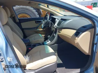 2011 Hyundai Elantra GLS z VIN KMHDH4AE0BU135563, wystawiony jako IAAI lot #42482810 z przebiegiem 158 110 mil mil oraz . Historia ofert i sprzedaży dostępna na DreamBid. Obrazek 5.