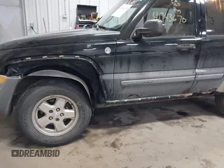 2005 Jeep Liberty Sport with VIN 1J4GL48K55W711355, listed as a IAAI auction lot 41743670 with 226,160 mi miles and . Bid and sale history available at carsss.com. Image 6.