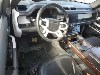 2020 Land Rover Defender HSE z VIN SALE97EU6L2017029, wystawiony jako Copart lot #80854134 z przebiegiem Nie podano mil oraz Nie do naprawy • Non repairable. Historia ofert i sprzedaży dostępna na DreamBid. Obrazek 8.