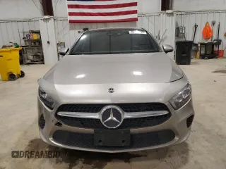 2019 Mercedes-Benz A 220 z VIN WDD3G4FB8KW001993, wystawiony jako Copart lot #49063505 z przebiegiem 60 043 mil mil oraz Nie do naprawy • Non repairable. Historia ofert i sprzedaży dostępna na DreamBid. Obrazek 5.