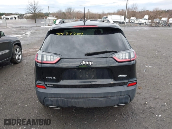 2019 Jeep Cherokee Latitude with VIN 1C4PJMCX7KD230450, listed as a IAAI auction lot 41474709 with 172,684 mi miles. Bid and sale history available at carsss.com. Image 16.