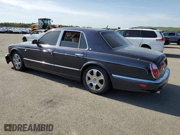 2005 Bentley Arnage R с VIN SCBLC37F15CX10517, выставлен на аукционе Copart как лот 54303364 с пробегом 116 865 миль миль и Списание • Salvage title. История ставок и продаж доступна на DreamBid. Изображение 2.