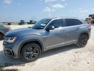 2020 Volkswagen Atlas SE z VIN 1V25E2CA9LC217152, wystawiony jako Copart lot #61106435 z przebiegiem 67 687 mil mil oraz Czysty tytuł • Clean title. Historia ofert i sprzedaży dostępna na DreamBid. Obrazek 1.