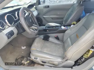 2007 Ford Mustang Deluxe с VIN 1ZVFT80N475341178, выставлен на аукционе Copart как лот 56350015 с пробегом 275 292 миль миль и Списание • Salvage title. История ставок и продаж доступна на DreamBid. Изображение 7.