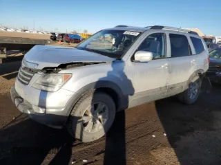 2009 Kia Borrego LX with VIN KNDJH741995032986, listed as a Copart auction lot 88787425 with 121,667 mi miles and Salvage Title. Bid and sale history available at carsss.com. Image 1.