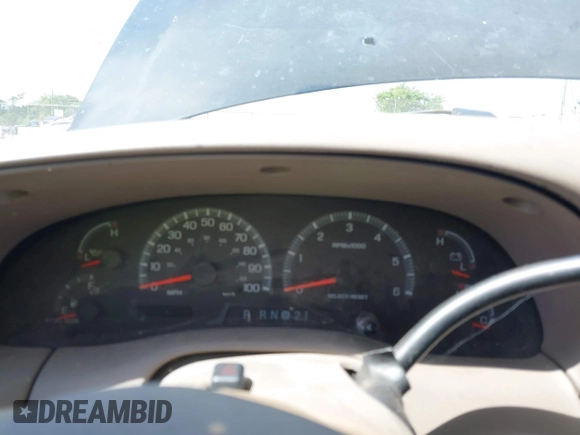 2002 Ford Expedition Eddie Bauer with VIN 1FMPU18L62LA76777, listed as a IAAI auction lot 42718720 with Not provided miles and . Bid and sale history available at DreamBid. Image 7.