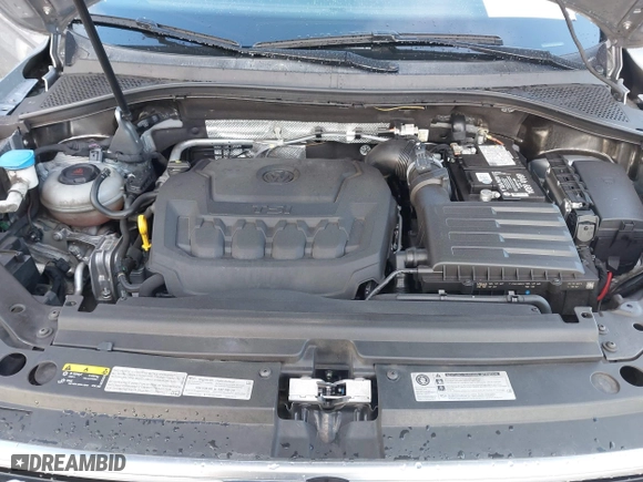 2020 Volkswagen Tiguan SEL Premium R-Line with VIN 3VV4B7AX3LM026062, listed as a IAAI auction lot 41590875 with 50,036 mi miles. Bid and sale history available at carsss.com. Image 10.