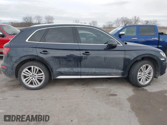 2018 Audi Q5 Prestige with VIN WA1CNAFY3J2160424, listed as a IAAI auction lot 41399936 with 97,775 mi miles. Bid and sale history available at carsss.com. Image 13.