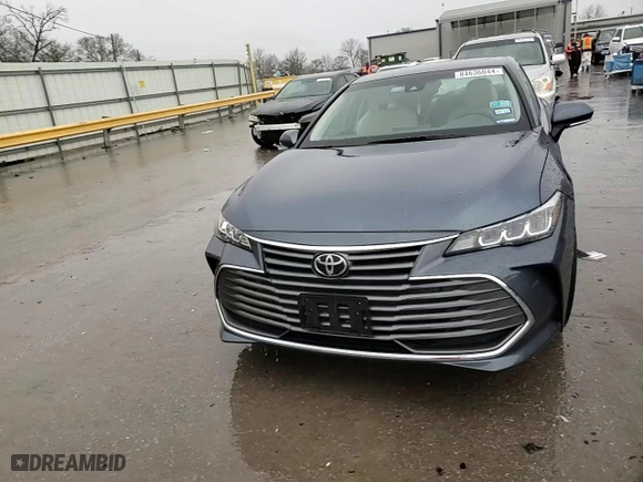 2022 Toyota Avalon XLE with VIN 4T1AZ1FB1NU084186, listed as a Copart auction lot 84636044 with 26,795 mi miles and Clean Title. Bid and sale history available at carsss.com. Image 14.