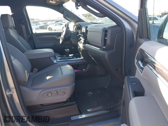 2024 Chevrolet Silverado 1500 LTZ with VIN 1GCUDGE84RZ309881, listed as a IAAI auction lot 41837654 with 8,873 mi miles and . Bid and sale history available at DreamBid. Image 5.