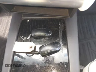 2016 Tesla Model X 70D z VIN 5YJXCBE20GF006744, wystawiony jako IAAI lot #42045005 z przebiegiem 169 619 mil mil oraz . Historia ofert i sprzedaży dostępna na DreamBid. Obrazek 11.
