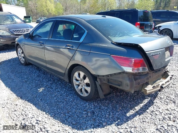 2008 Honda Accord Sdn EX-L with VIN 1HGCP268X8A002539, listed as a IAAI auction lot 41802600 with 401,404 mi miles. Bid and sale history available at carsss.com. Image 3.