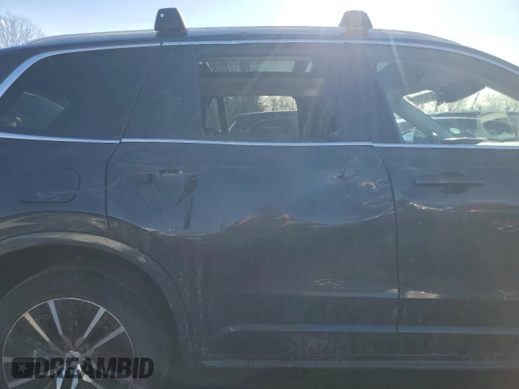 2022 Volvo XC90 Momentum with VIN YV4A22PK7N1811553, listed as a Copart auction lot 84240994 with 42,179 mi miles and Salvage Title. Bid and sale history available at carsss.com. Image 10.