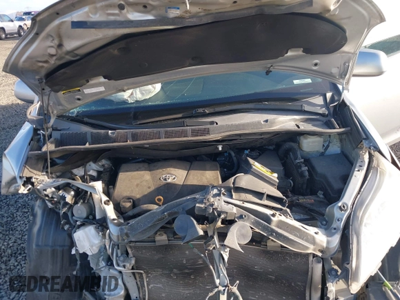 2020 Toyota Sienna XLE with VIN 5TDDZ3DC9LS232501, listed as a IAAI auction lot 41670286 with 93,252 mi miles. Bid and sale history available at carsss.com. Image 10.