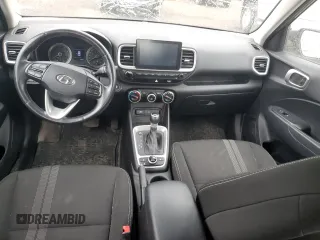 2022 Hyundai Venue Limited z VIN KMHRC8A33NU132736, wystawiony jako Copart lot #58028005 z przebiegiem 99 522 mil mil oraz Szkoda całkowita • Salvage title. Historia ofert i sprzedaży dostępna na DreamBid. Obrazek 8.