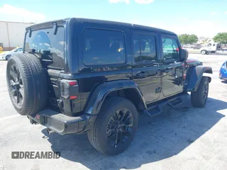 2021 Jeep Wrangler Unlimited Sport S with VIN 1C4HJXDN4MW669387, listed as a IAAI auction lot 41889814 with 17,333 mi miles and . Bid and sale history available at DreamBid. Image 4.