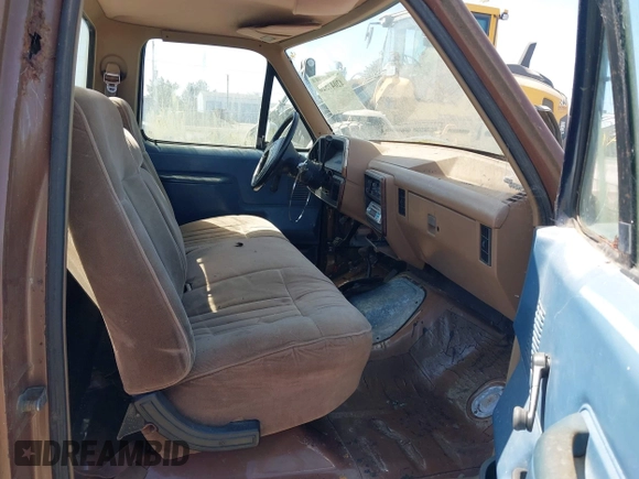 1987 Ford F-150 with VIN 1FTEF14N8HPB08224, listed as a IAAI auction lot 42047520 with 72,977 mi miles. Bid and sale history available at carsss.com. Image 5.