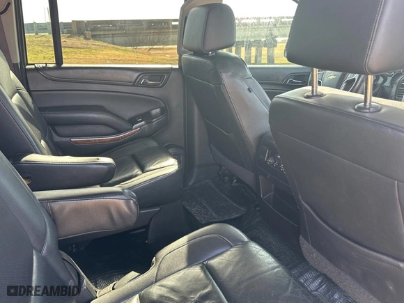 2017 Chevrolet Suburban Premier with VIN 1GNSCJKC0HR170239, listed as a Copart auction lot 43554155 with 141,903 mi miles and Clean Title. Bid and sale history available at carsss.com. Image 6.