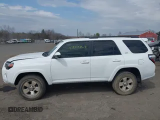 2022 Toyota 4Runner SR5 with VIN JTEMU5JR7N6028362, listed as a IAAI auction lot 41824868 with 68,496 mi miles and . Bid and sale history available at DreamBid. Image 14.