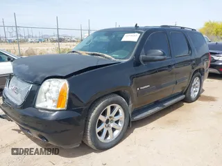 2007 GMC Yukon SLE with VIN 1GKFC13J17R216512, listed as a IAAI auction lot 41938265 with 201,781 mi miles and . Bid and sale history available at DreamBid. Image 2.