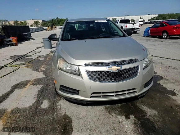 2014 Chevrolet Cruze LS with VIN 1G1PA5SH3E7101939, listed as a Copart auction lot 52426935 with 88,004 mi miles and Salvage Title. Bid and sale history available at carsss.com. Image 14.