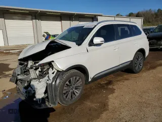 2020 Mitsubishi Outlander SE z VIN JA4AD3A35LZ019723, wystawiony jako Copart lot #50466605 z przebiegiem 117 700 mil mil oraz Szkoda całkowita • Salvage title. Historia ofert i sprzedaży dostępna na DreamBid. Obrazek 1.