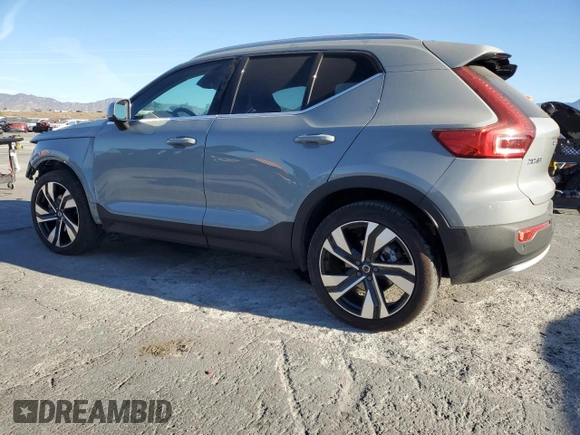 2024 Volvo XC40 Plus Bright Theme с VIN YV4L12UE4R2293380, выставлен на аукционе Copart как лот 87645985 с пробегом 12 288 миль миль и Списание • Salvage title. История ставок и продаж доступна на DreamBid. Изображение 2.