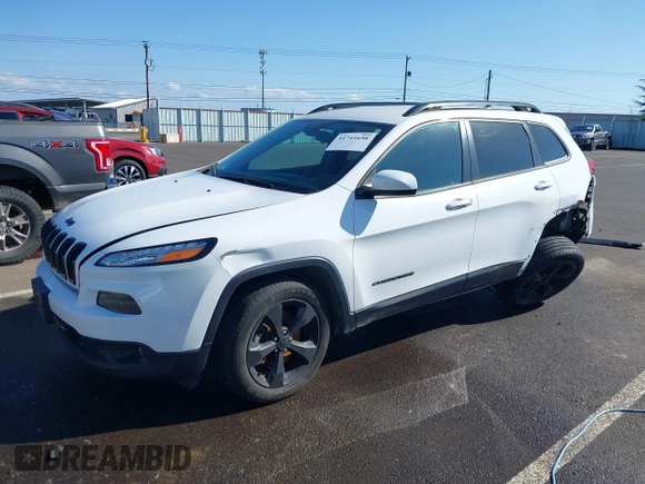 2018 Jeep Cherokee Latitude with VIN 1C4PJLCX9JD523890, listed as a IAAI auction lot 41741698 with 67,043 mi miles. Bid and sale history available at carsss.com. Image 18.