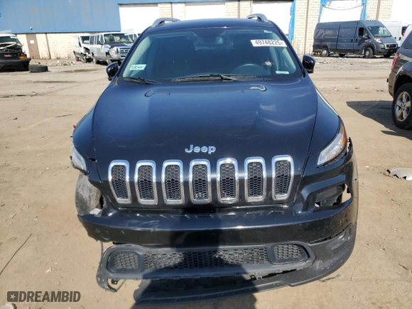 2017 Jeep Cherokee Latitude with VIN 1C4PJMCB3HW570759, listed as a Copart auction lot 49748225 with 94,913 mi miles and Clean Title. Bid and sale history available at carsss.com. Image 5.