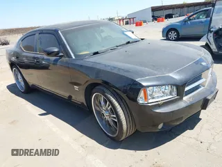 2006 Dodge Charger z VIN 2B3KA43G56H231360, wystawiony jako IAAI lot #42521450 z przebiegiem 181 906 mil mil oraz . Historia ofert i sprzedaży dostępna na DreamBid. Obrazek 1.