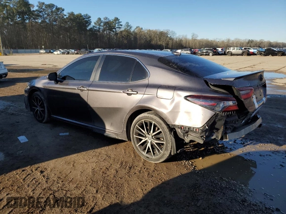 2024 Toyota Camry SE with VIN 4T1G11AK1RU202493, listed as a Copart auction lot 46630195 with 30,374 mi miles and Salvage Title. Bid and sale history available at carsss.com. Image 2.
