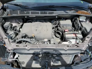 2020 Toyota Sienna XLE z VIN 5TDDZ3DC0LS231768, wystawiony jako Copart lot #54938104 z przebiegiem 47 345 mil mil oraz Szkoda całkowita • Salvage title. Historia ofert i sprzedaży dostępna na DreamBid. Obrazek 12.