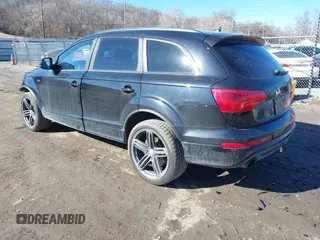2014 Audi Q7 3.0T S line Prestige with VIN WA1DGBFE7ED010188, listed as a IAAI auction lot 41686912 with 149,233 mi miles. Bid and sale history available at carsss.com. Image 3.