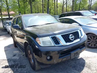 2009 Nissan Pathfinder S with VIN 5N1AR18B49C608651, listed as a IAAI auction lot 42015628 with 215,531 mi miles. Bid and sale history available at carsss.com. Image 1.