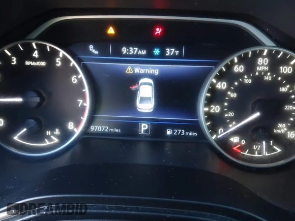 2016 Nissan Maxima SV with VIN 1N4AA6AP0GC385090, listed as a IAAI auction lot 41215857 with 97,072 mi miles and . Bid and sale history available at DreamBid. Image 15.