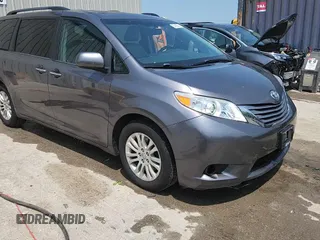 2017 Toyota Sienna XLE Auto Access Seat with VIN 5TDYZ3DC2HS879086, listed as a Copart auction lot 63420055 with 91,918 mi miles and Clean title. Bid and sale history available at DreamBid. Image 14.