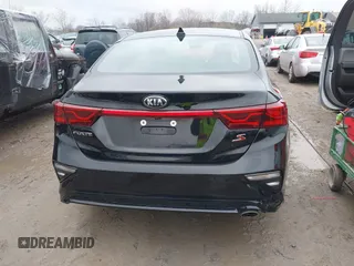 2019 Kia Forte S with VIN 3KPF34AD0KE015151, listed as a IAAI auction lot 41992096 with 62,736 mi miles. Bid and sale history available at carsss.com. Image 16.